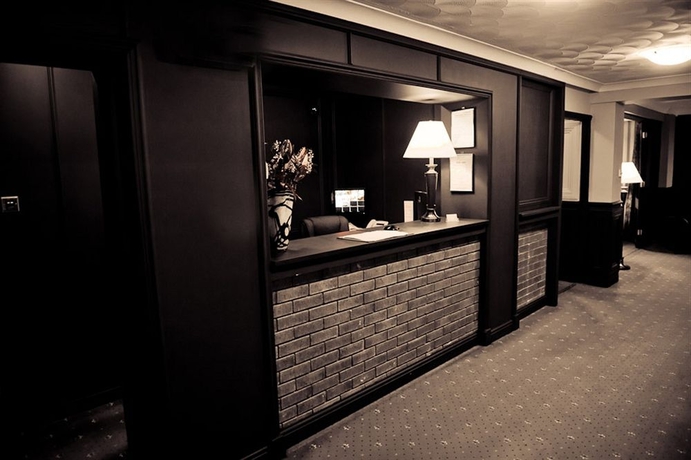 Imagen de los interiores del Hotel Birch. Foto 8