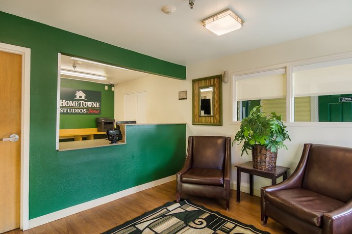 Imagen de los interiores del Hotel Birch Hill Suites Sulphur. Foto 18