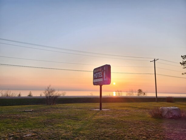Imagen general del Hotel Birchmont Motel. Foto 5