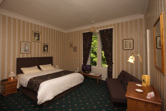 Imagen de la habitación del Hotel Birchwood. Foto 11