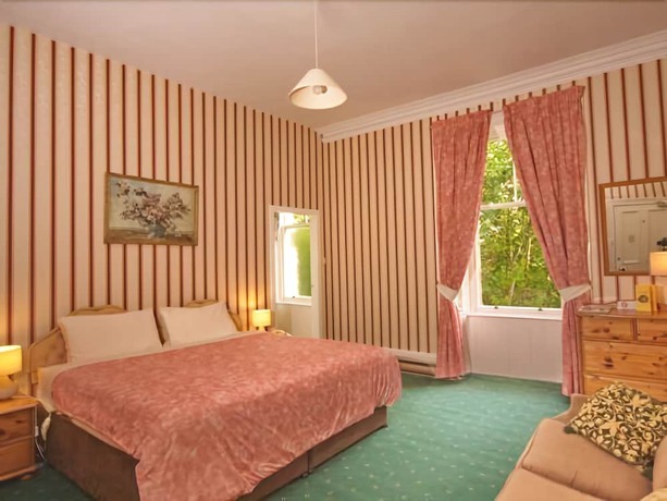Imagen de la habitación del Hotel Birchwood. Foto 19