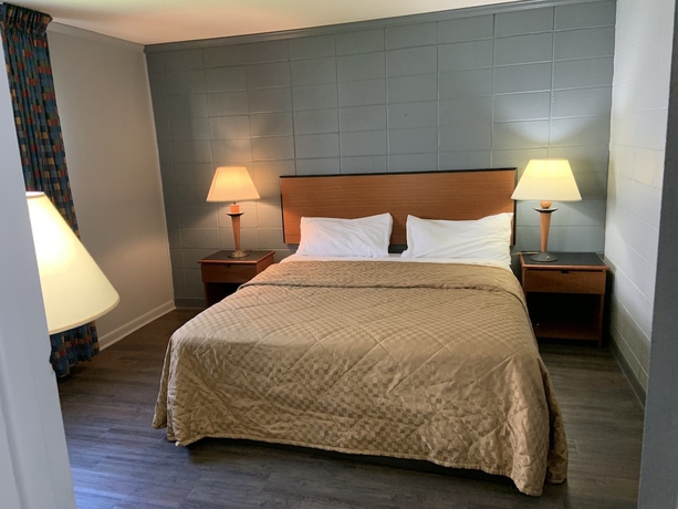 Imagen de la habitación del Hotel Birchwood Suites. Foto 9