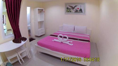 Imagen de la habitación del Hotel Bird, Bang Saen. Foto 3