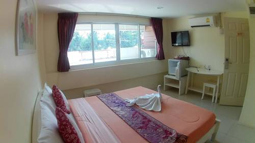 Imagen de la habitación del Hotel Bird, Bang Saen. Foto 14