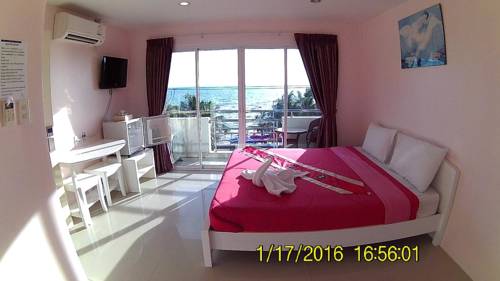 Imagen de la habitación del Hotel Bird, Bang Saen. Foto 15