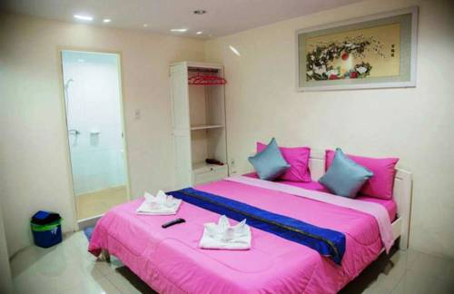 Imagen de la habitación del Hotel Bird, Bang Saen. Foto 16