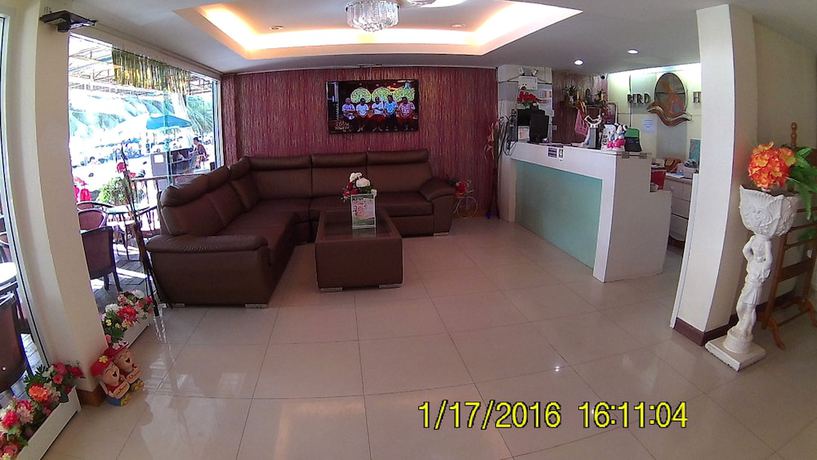 Imagen de los interiores del Hotel Bird, Bang Saen. Foto 18