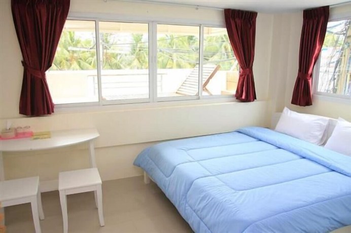 Imagen de la habitación del Hotel Bird, Bang Saen. Foto 15