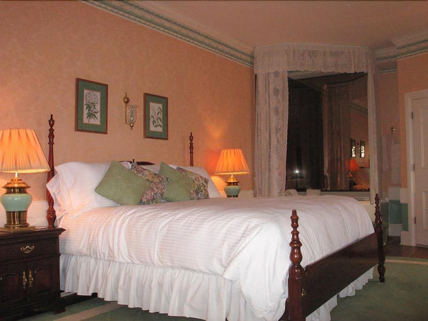 Imagen de la habitación del Hotel Bird In Hand Village Inn And Suites. Foto 5