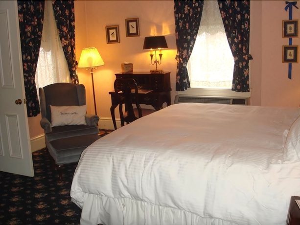 Imagen de la habitación del Hotel Bird In Hand Village Inn And Suites. Foto 10