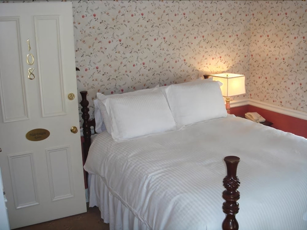 Imagen de la habitación del Hotel Bird In Hand Village Inn And Suites. Foto 13