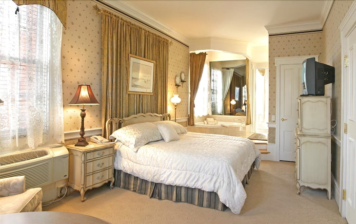 Imagen de la habitación del Hotel Bird In Hand Village Inn And Suites. Foto 16