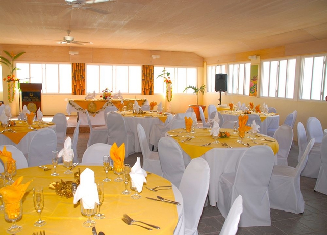 Imagen de los interiores del Hotel Bird Rock Beach. Foto 15