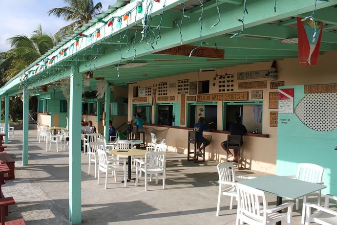 Imagen del bar/restaurante del Hotel Bird Rock Beach. Foto 3