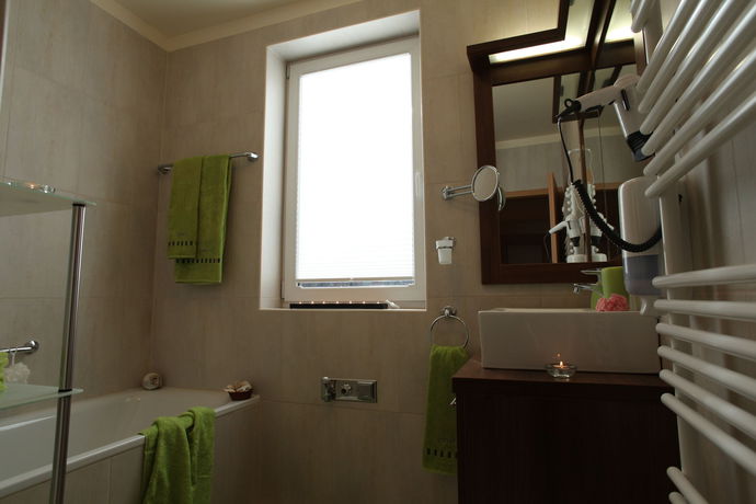 Imagen de los exteriores del Hotel Birdland Villapark. Foto 14