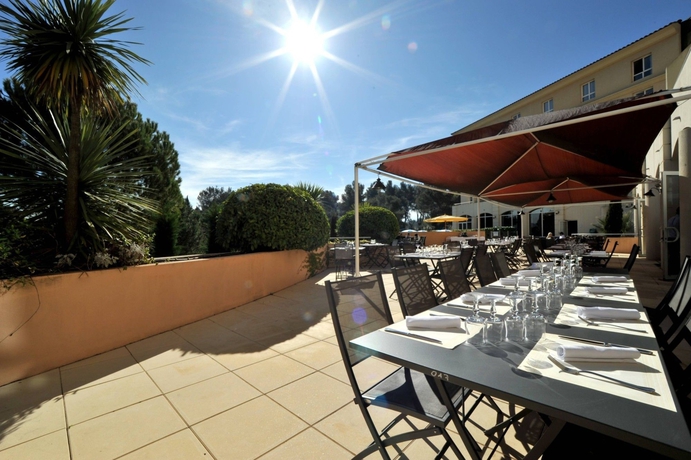 Imagen del bar/restaurante del Hotel Birdy By Happyculture. Foto 2