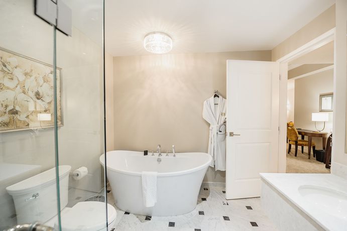 Imagen de los exteriores del Hotel Birks Montreal. Foto 16