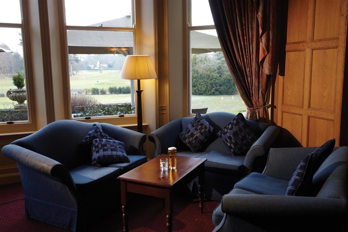 Imagen del bar/restaurante del Hotel Birmingham North Moor Hall Hotel, BW Premier Collection. Foto 5