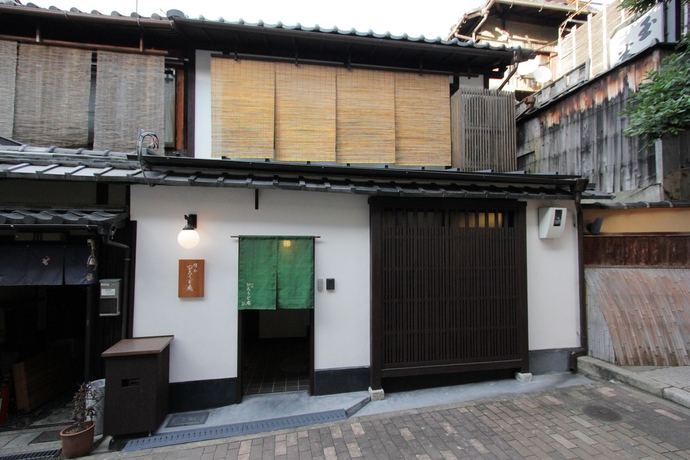 Imagen de los exteriores del Hotel Birodo-an. Foto 10