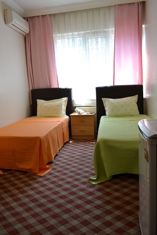Imagen de la habitación del Hotel Birol. Foto 7
