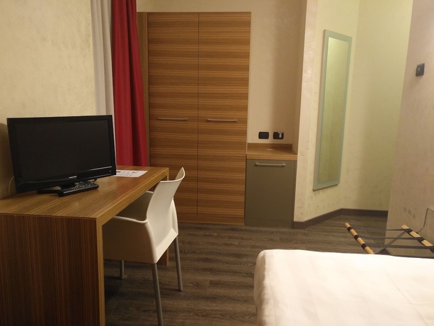 Imagen de la habitación del Hotel Bis Varese. Foto 5