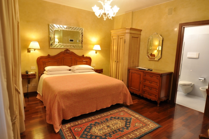 Imagen de la habitación del Hotel Bisanzio, Venecia. Foto 11