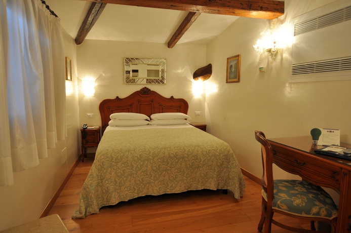 Imagen de la habitación del Hotel Bisanzio, Venecia. Foto 12
