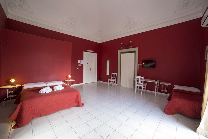 Imagen de la habitación del Hotel Biscari Catania. Foto 17