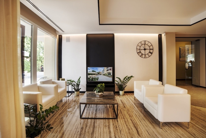 Imagen de los interiores del Hotel Bisesti. Foto 19