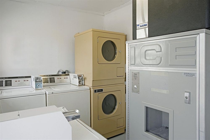 Imagen de los interiores del Hotel Bishop Inn. Foto 6