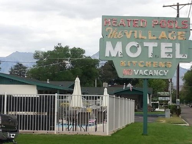 Imagen general del Hotel Bishop Village Motel. Foto 1