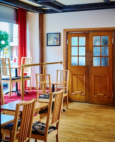 Imagen del bar/restaurante del Hotel Bishops Arms, Köping. Foto 3