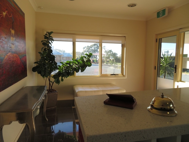 Imagen de los interiores del Hotel Bishop's Lodge Motor Inn. Foto 18