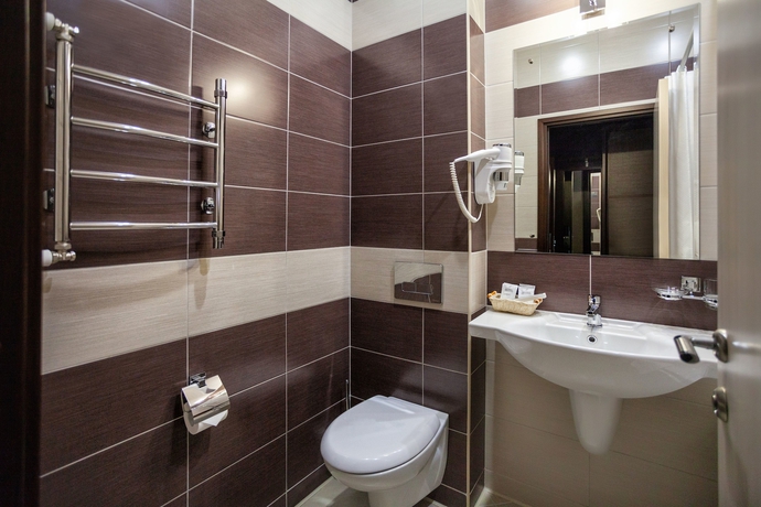 Imagen de la habitación del Hotel Bishotel. Foto 10