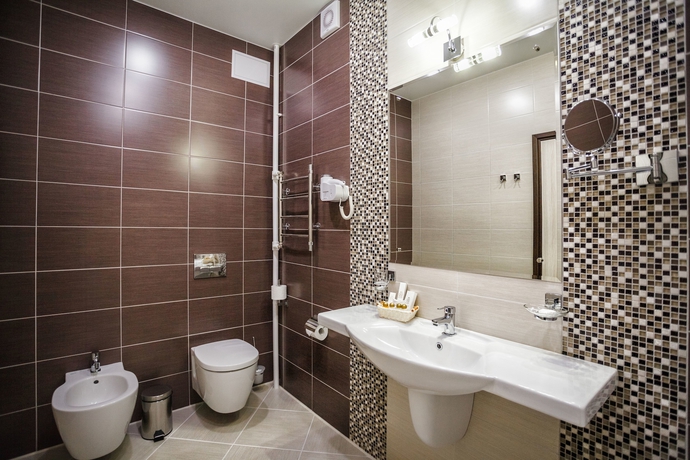 Imagen de la habitación del Hotel Bishotel. Foto 11