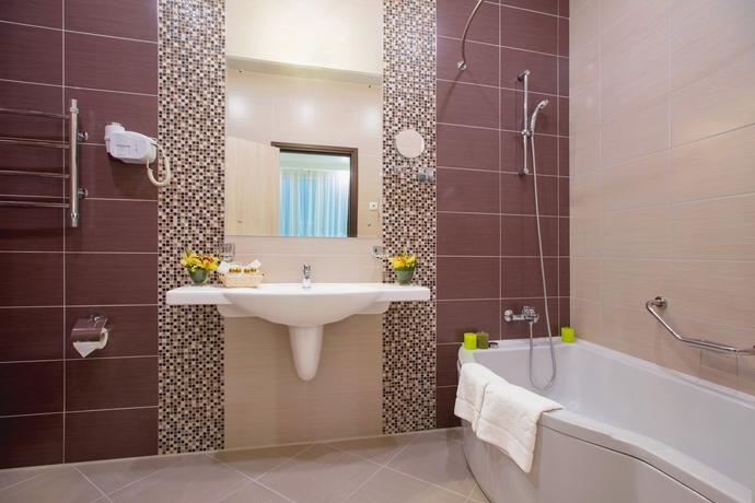 Imagen de la habitación del Hotel Bishotel. Foto 13