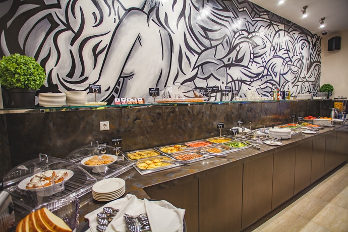 Imagen del bar/restaurante del Hotel Bishotel. Foto 6