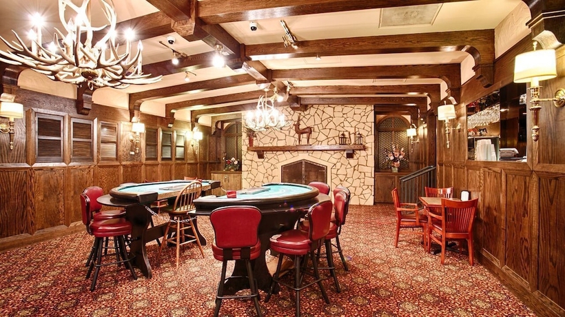 Imagen de los interiores del Hotel Bismarck and Conference Center. Foto 11