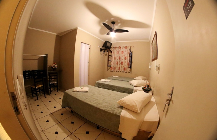 Imagen de la habitación del Hotel Bismark. Foto 5