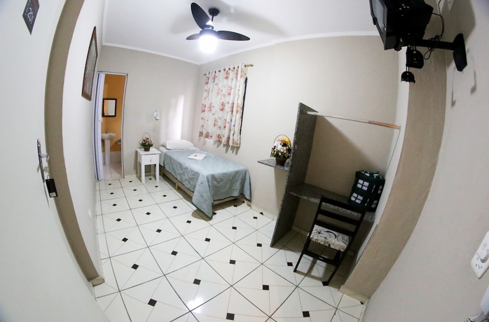 Imagen de la habitación del Hotel Bismark. Foto 8