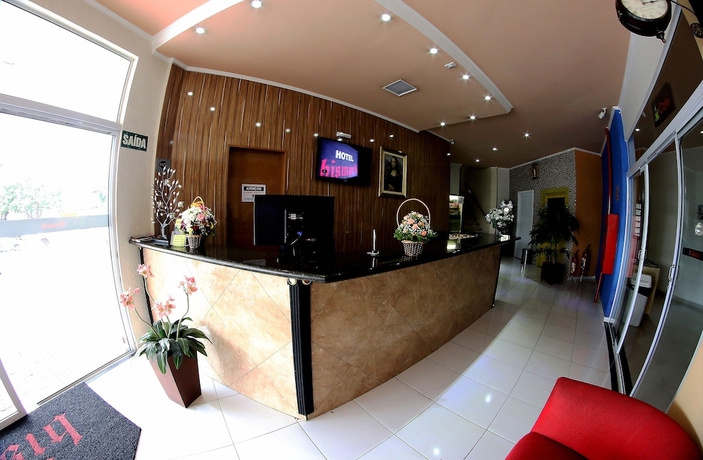 Imagen de los interiores del Hotel Bismark. Foto 16