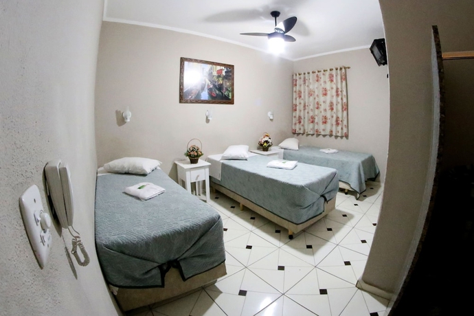 Imagen de la habitación del Hotel Bismark. Foto 11