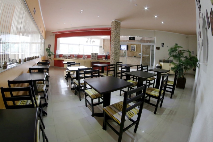 Imagen del bar/restaurante del Hotel Bismark. Foto 4