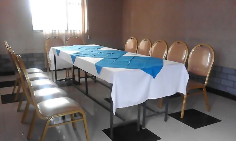 Imagen de los interiores del Hotel Bison. Foto 11