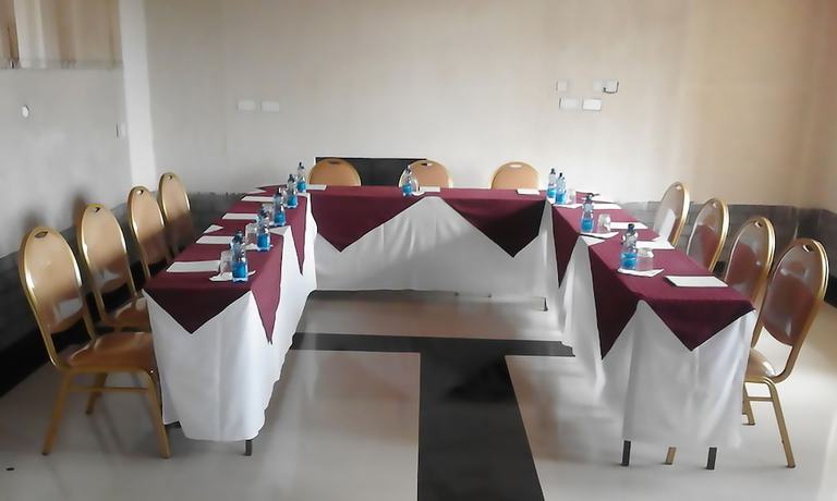 Imagen del bar/restaurante del Hotel Bison. Foto 6