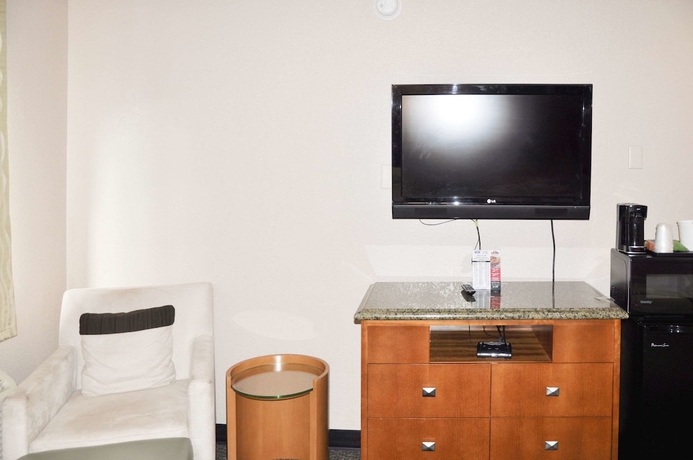 Imagen de la habitación del Hotel Bison Inn & Suites on University. Foto 8