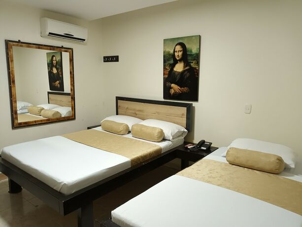 Imagen general del Hotel Bisou. Foto 4