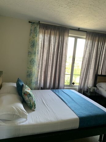 Imagen de la habitación del Hotel Bisou. Foto 13