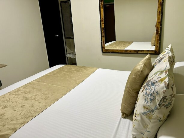 Imagen de la habitación del Hotel Bisou. Foto 25