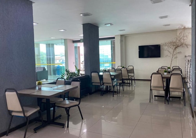 Imagen del bar/restaurante del Hotel Biss Inn. Foto 2